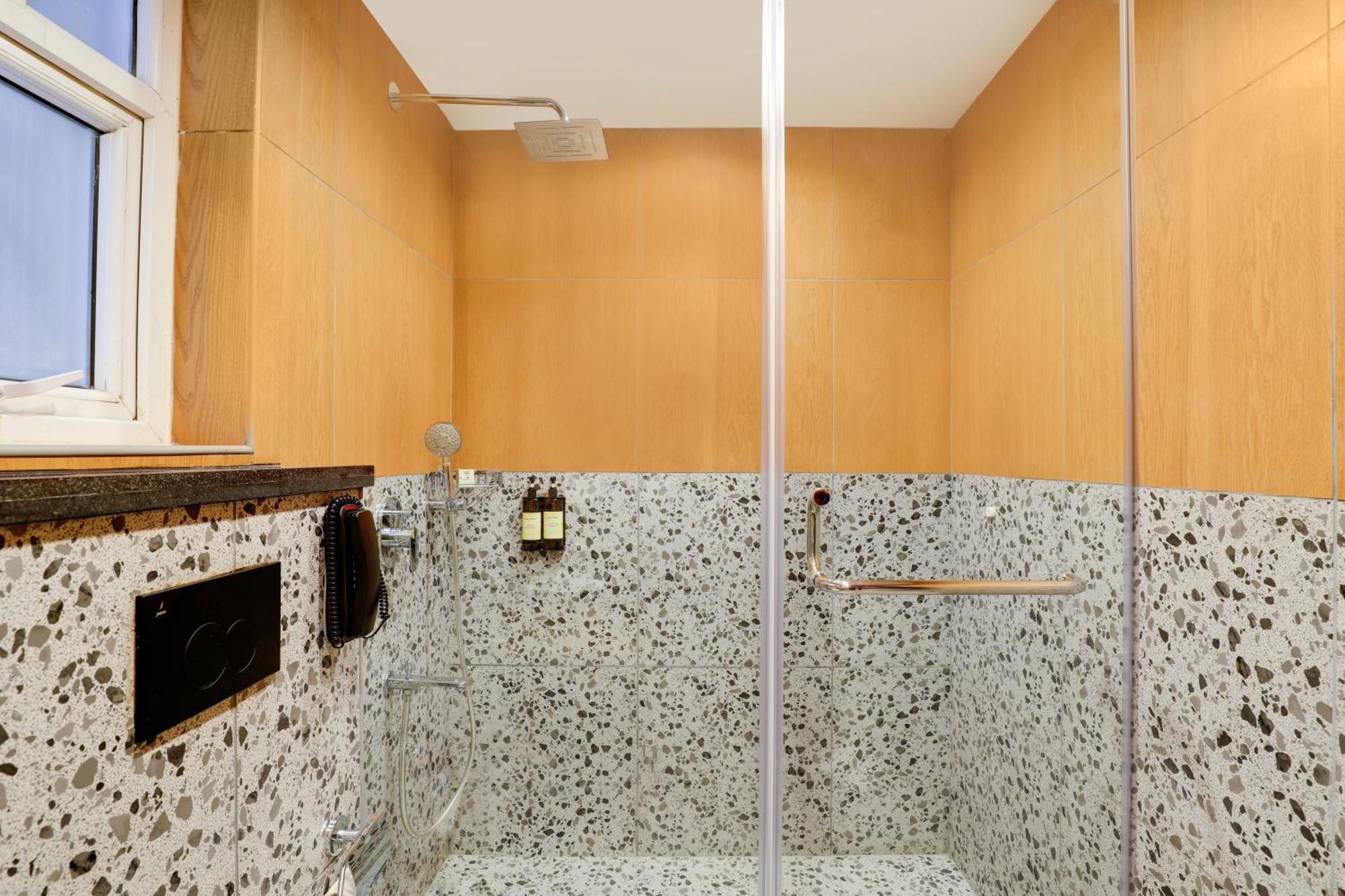 Lemon Tree Suites, Whitefield, Bengaluru Ngoại thất bức ảnh